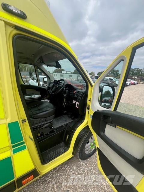 Fiat Ducato A&E Fiat Ducato A&E Vehicle with Stryker Pr Ambulancias