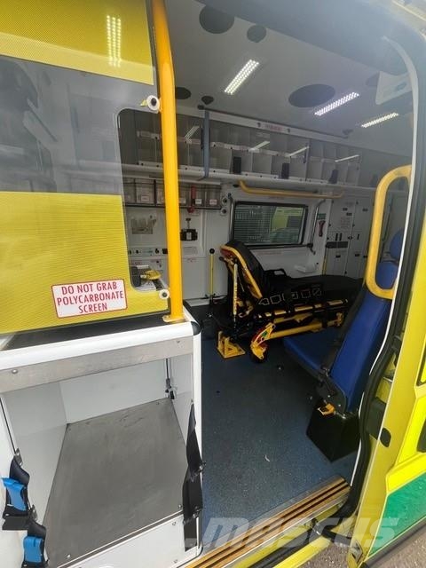 Fiat Ducato A&E Fiat Ducato A&E Vehicle with Stryker Pr Ambulancias