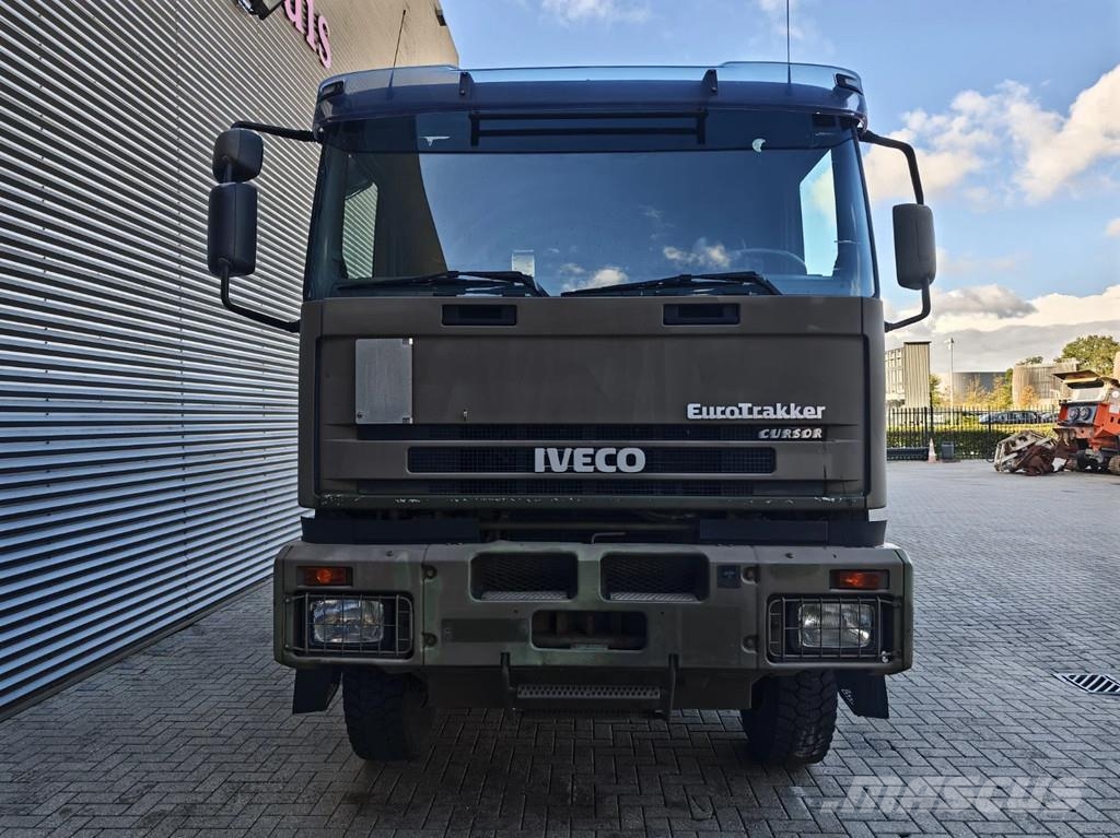 Iveco Eurotrakker 190E35W Cursor 4x4 平板栏板货车