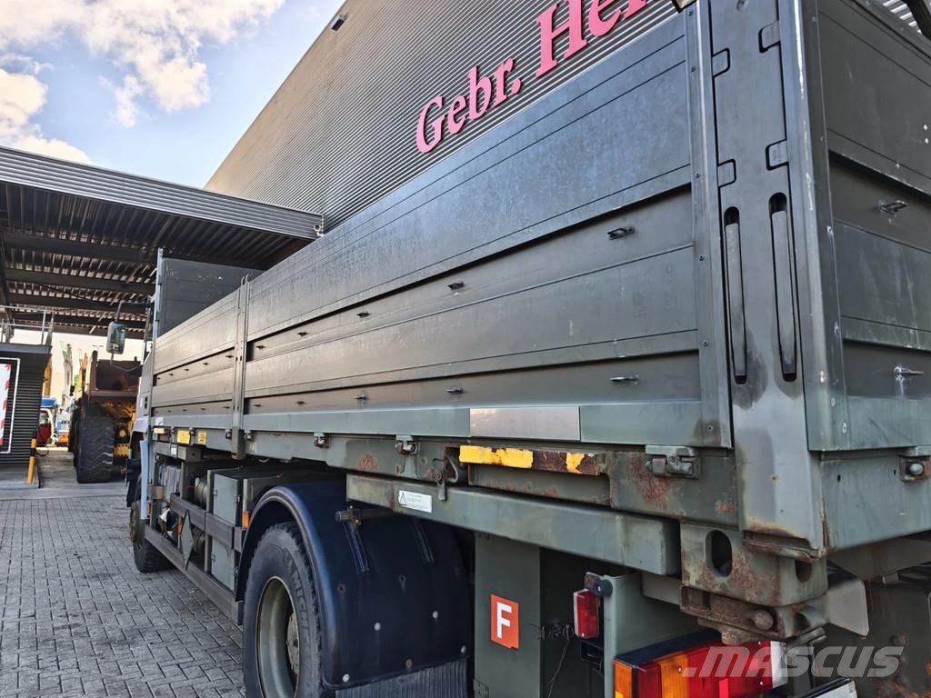 Iveco Eurotrakker 190E35W Cursor 4x4 Platte bakwagens