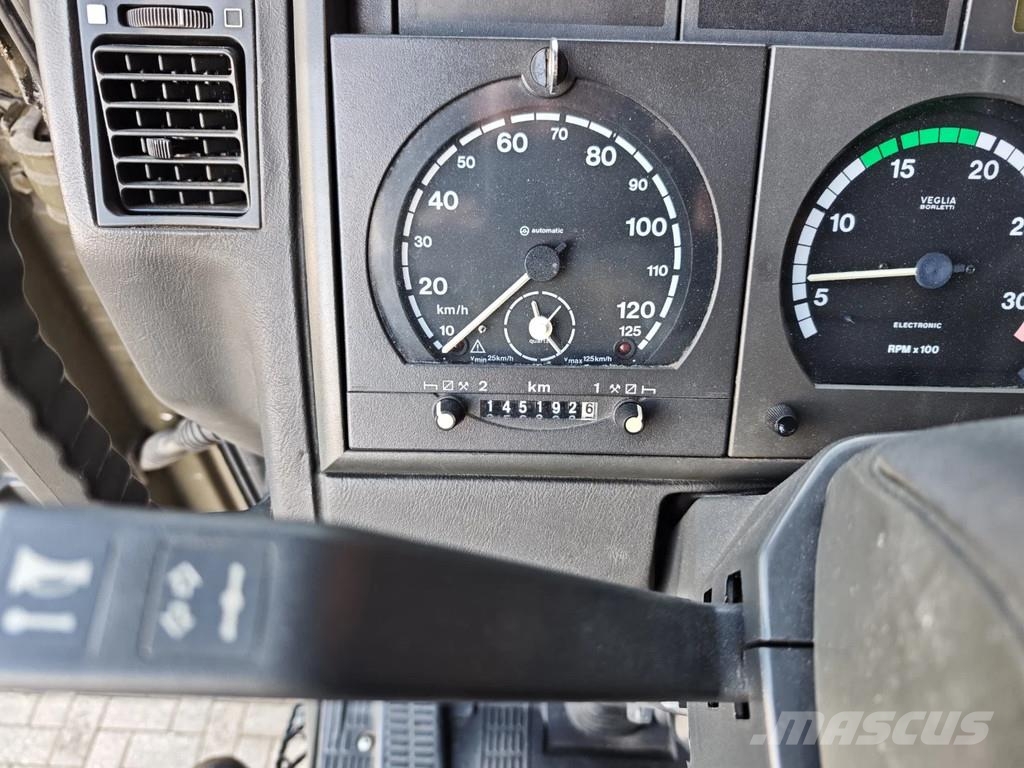 Iveco Eurotrakker 190E35W Cursor 4x4 Platte bakwagens