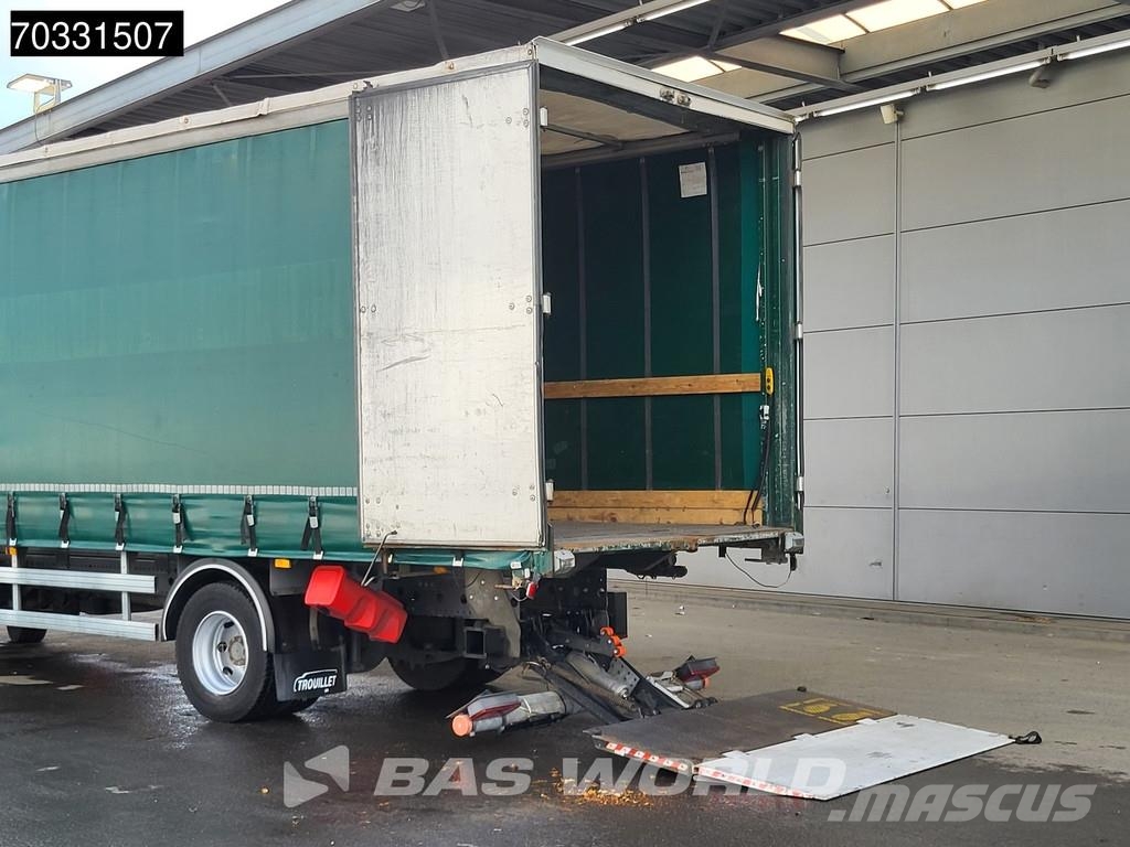 Mercedes-Benz Atego 1522 4X2 15t Curtainsides 1500kg LBW Manual Camiones de caja de lona