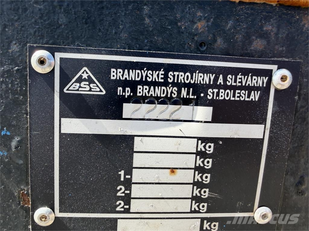 BSS PS 701 dvojstranný vyklápač s TP a TEČ VIN 221 Kippiperävaunut