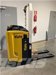 Yale MP20T. Ledtruck stå/sitt رافعة منخفضة المستوى ذات منصة