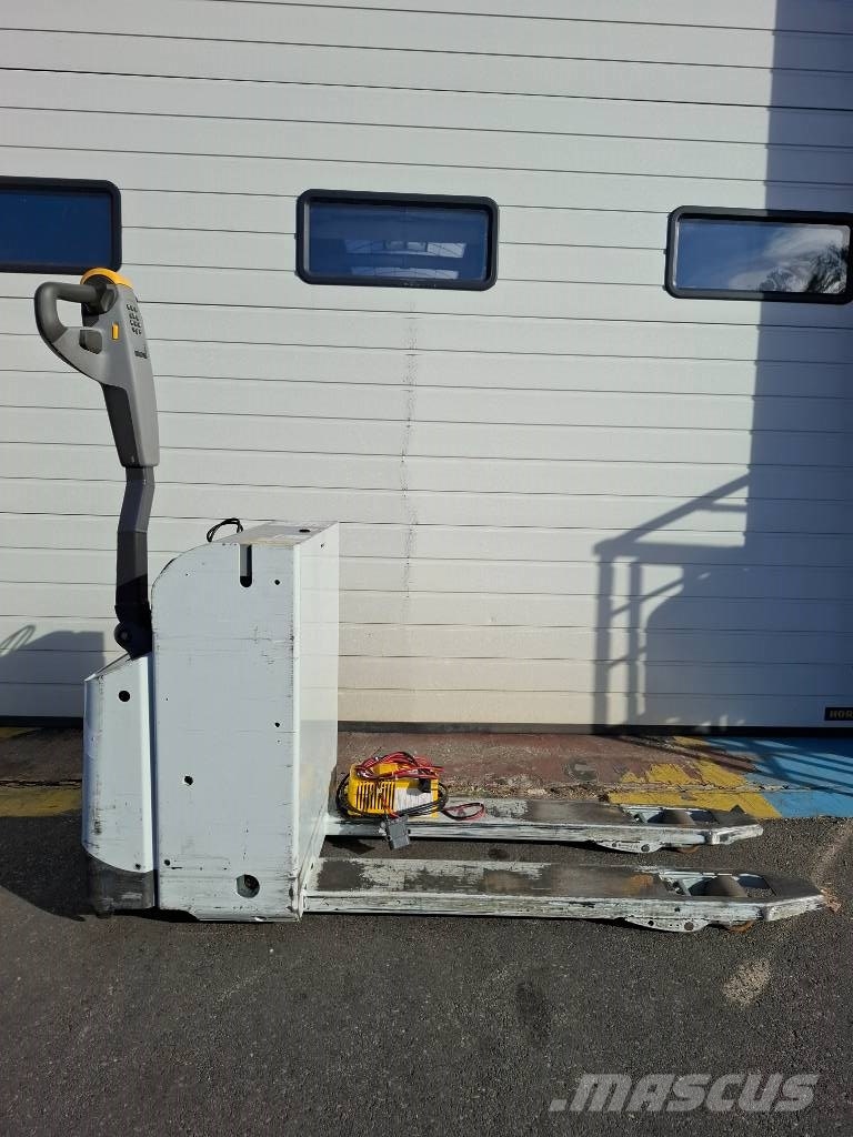 UniCarriers PLL 180 Ручные электрические тележки