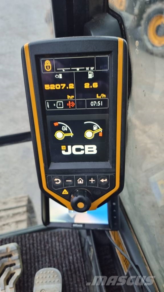 JCB JS 160 LC حفارات زحافة