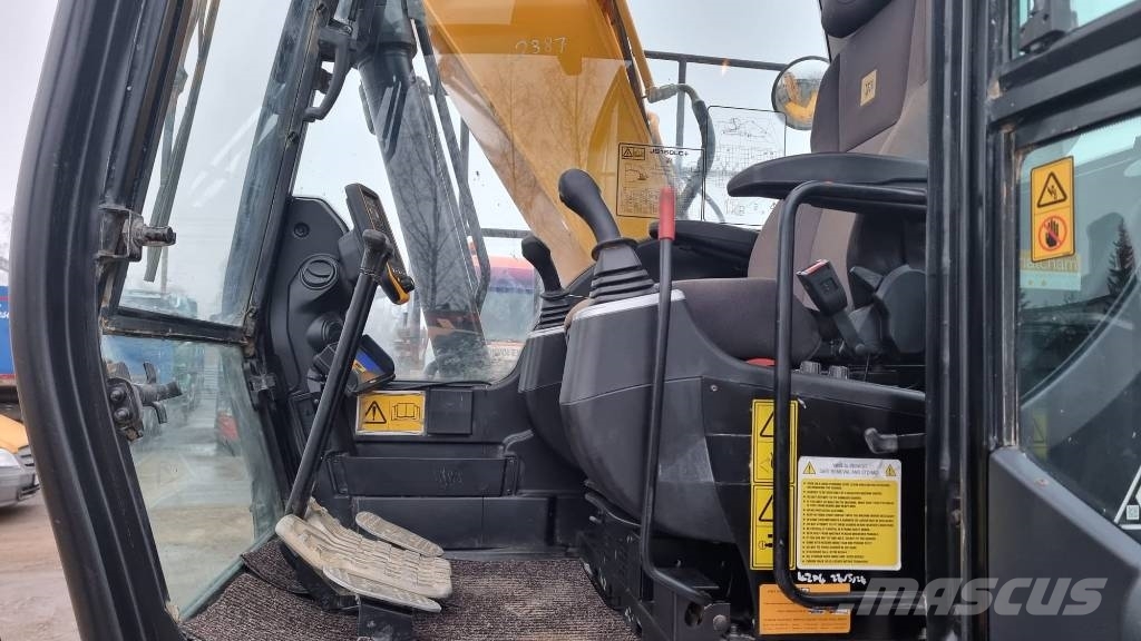 JCB JS 160 LC حفارات زحافة