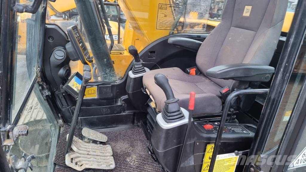 JCB JS 160 LC حفارات زحافة