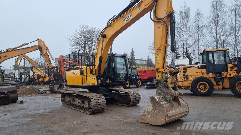 JCB JS 160 LC حفارات زحافة