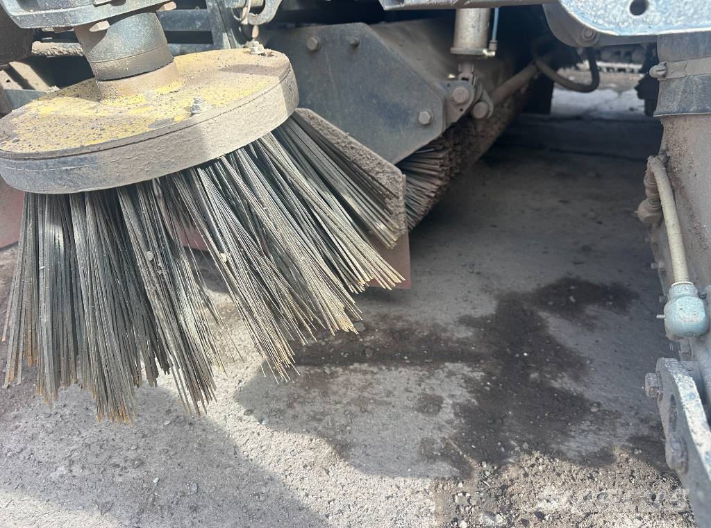 Bucher MaxPowa V65 Sweepers