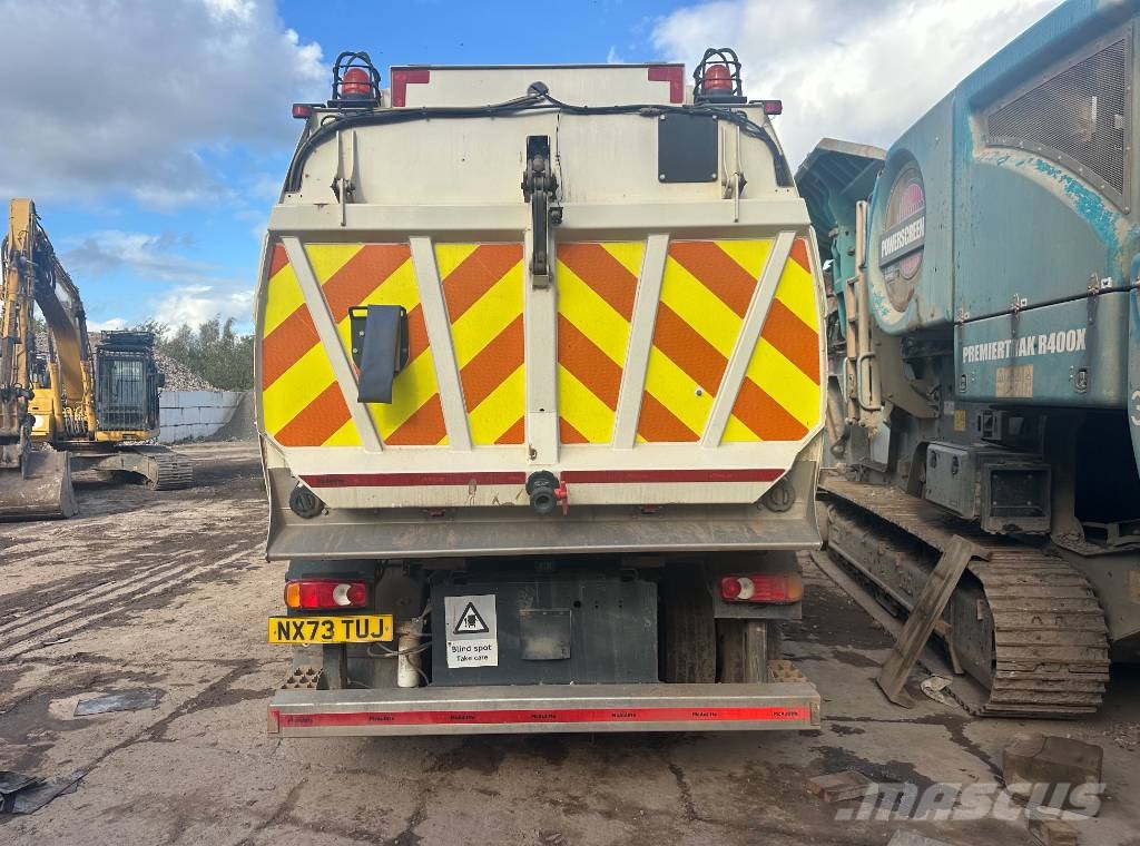 Bucher MaxPowa V65 Sweepers