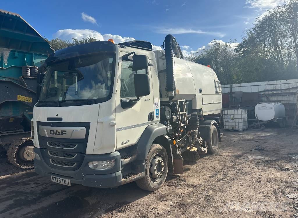 Bucher MaxPowa V65 Sweepers