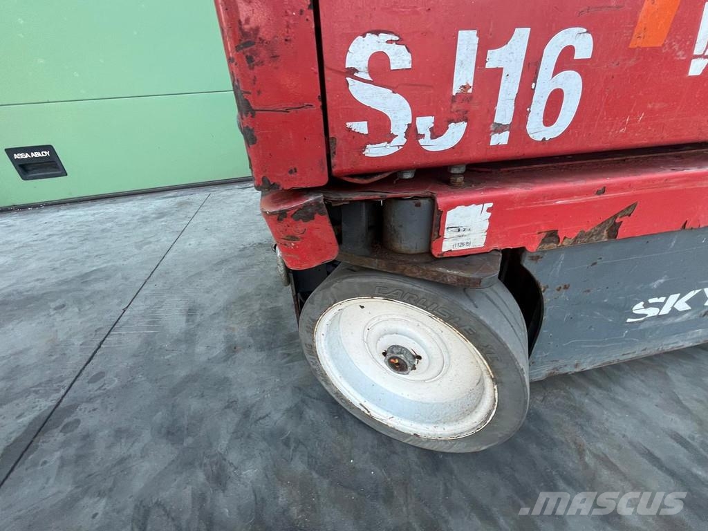 SkyJack SJ16 SJ16 Teleskopske podizne platforme