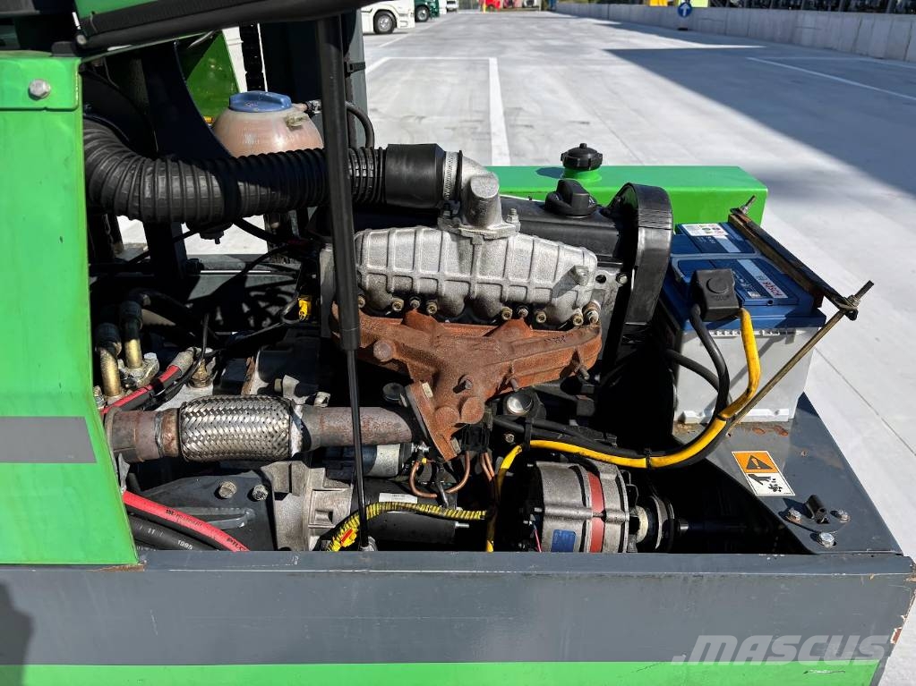 Combilift C 4000 شاحنة المناولة رباعية الاتجاهات