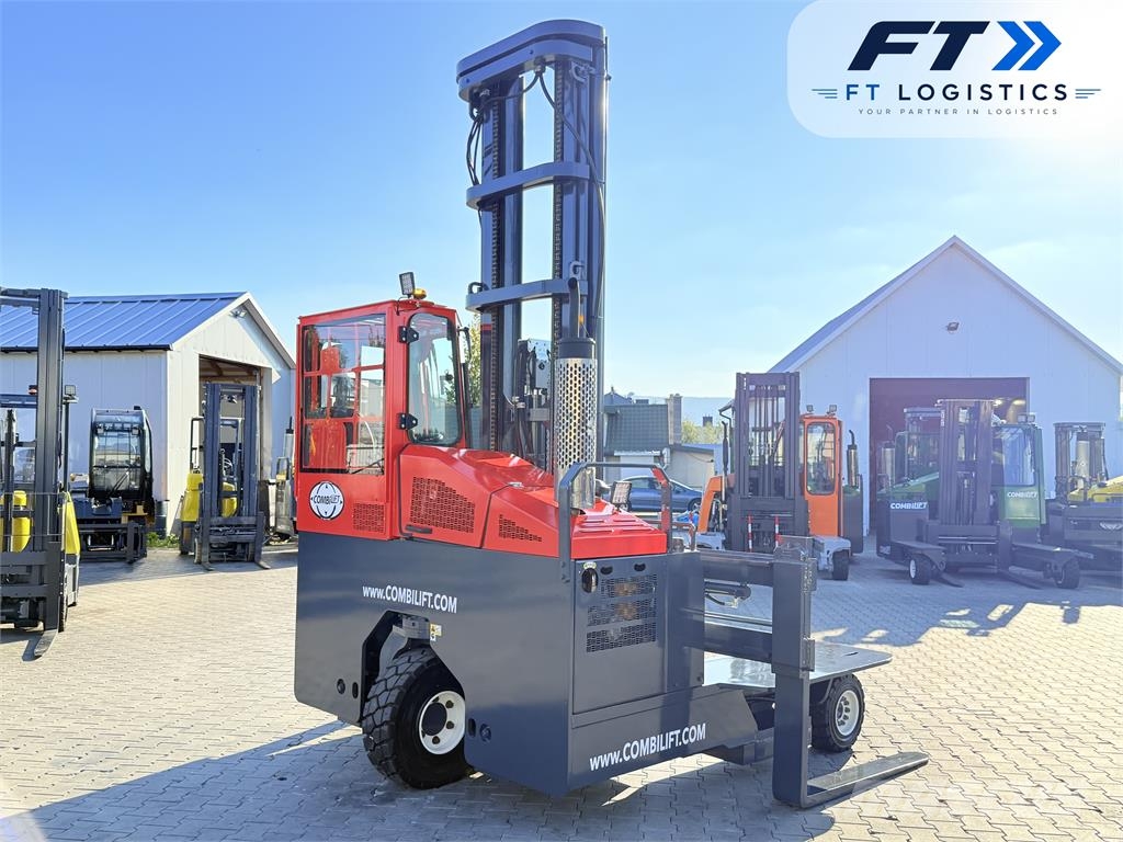 Combilift C4500 | GAS | TRIPLEX 8400 | WIDE FORK POSITIONER Four-way truck