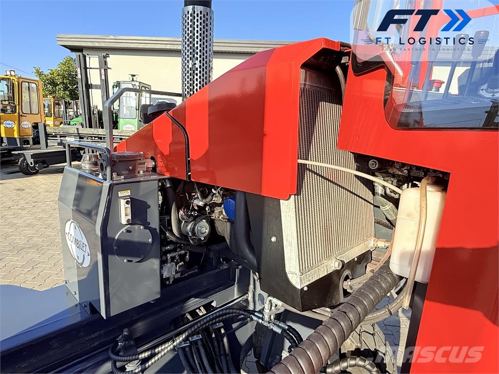 Combilift C4500 | GAS | TRIPLEX 8400 | WIDE FORK POSITIONER Four-way truck
