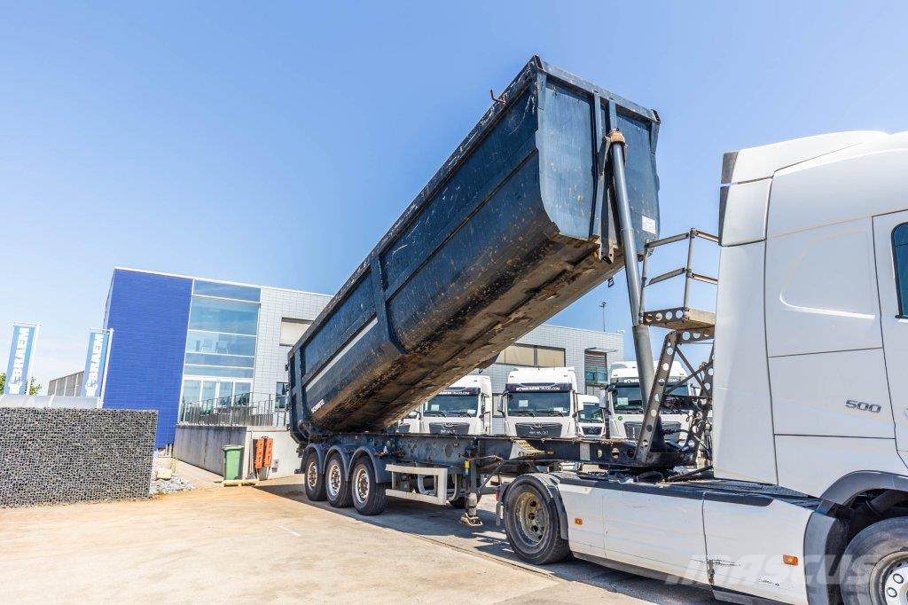 Schmitz Cargobull SKI - 45 M3 Kippers