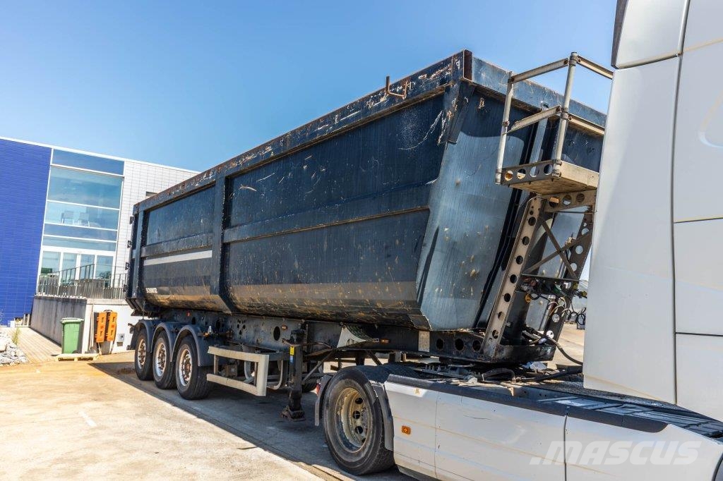 Schmitz Cargobull SKI - 45 M3 Kippers