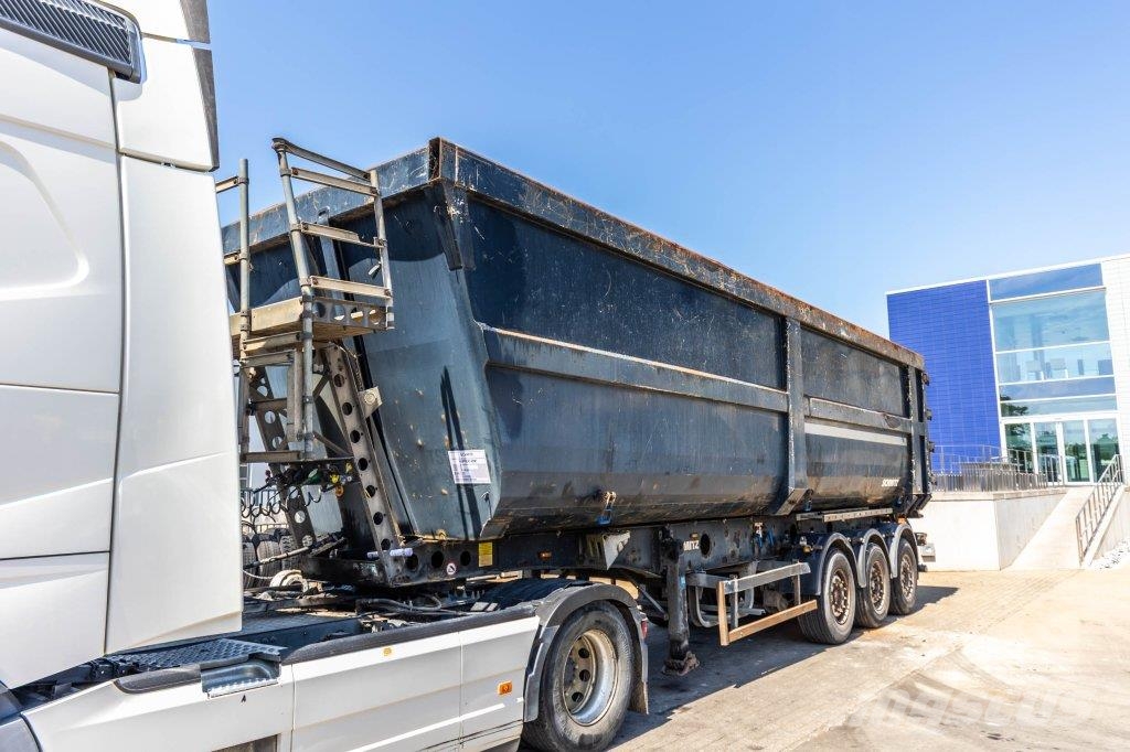 Schmitz Cargobull SKI - 45 M3 Damperli çekiciler