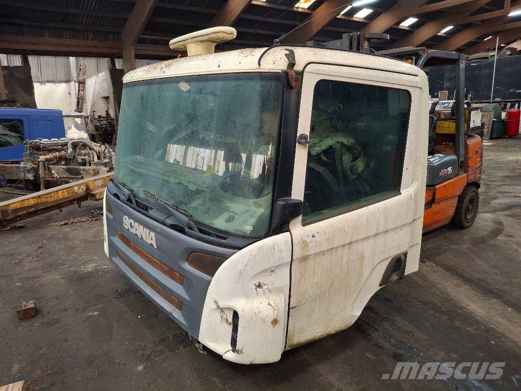 Scania P 380 CP14 Cabine e interni