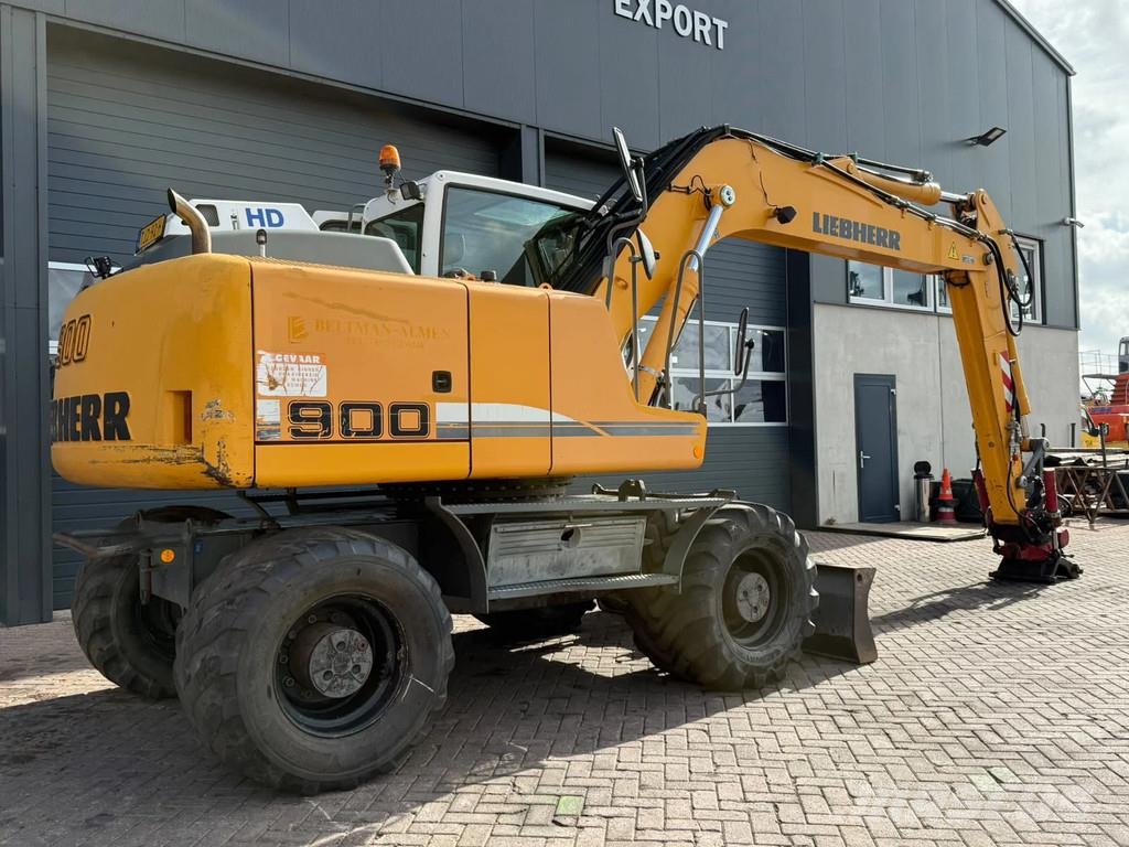 Liebherr A900C Wielgraafmachines