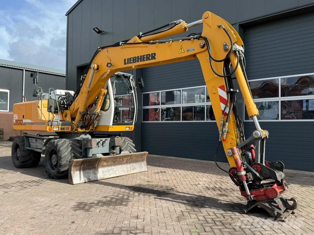 Liebherr A900C Wielgraafmachines