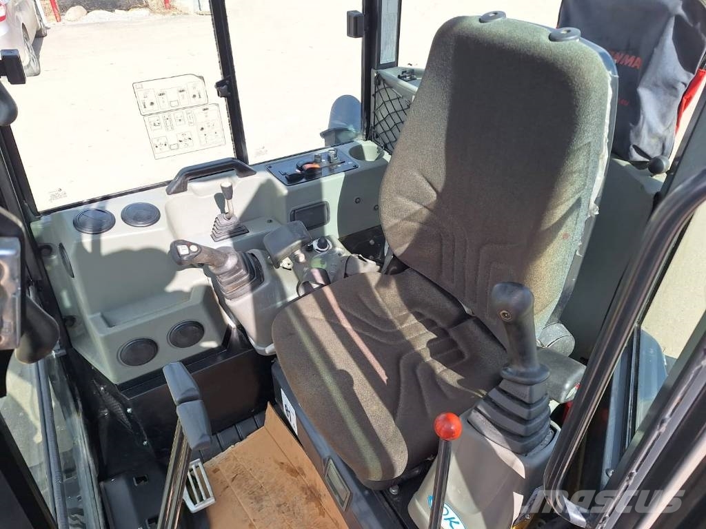 Yanmar ViO33-U PYÖRITTÄJÄLLÄ حفارات صغيرة أقل من 7 طن (حفارات صغيرة)