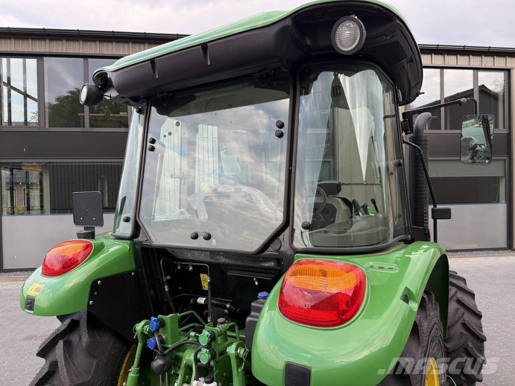 John Deere 5058E Tractoren