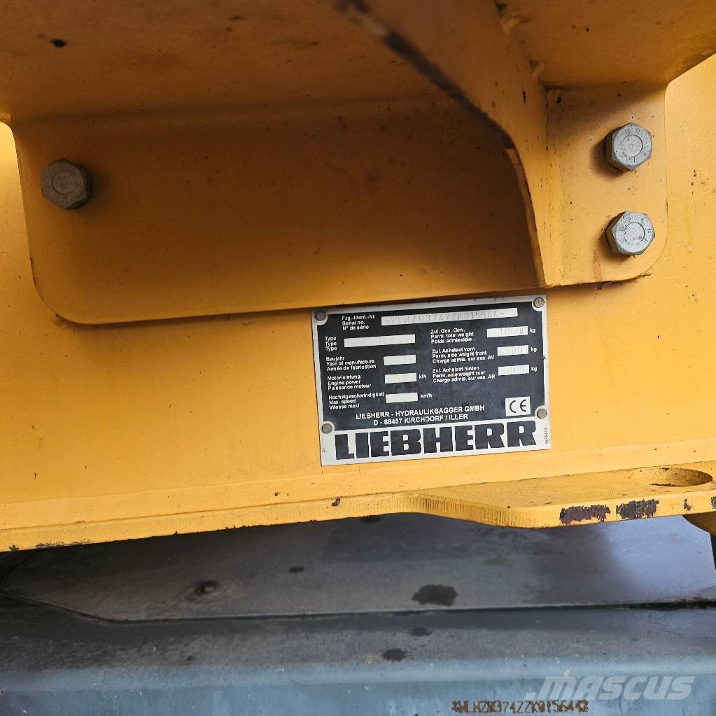 Liebherr 308 حفارات بعجل