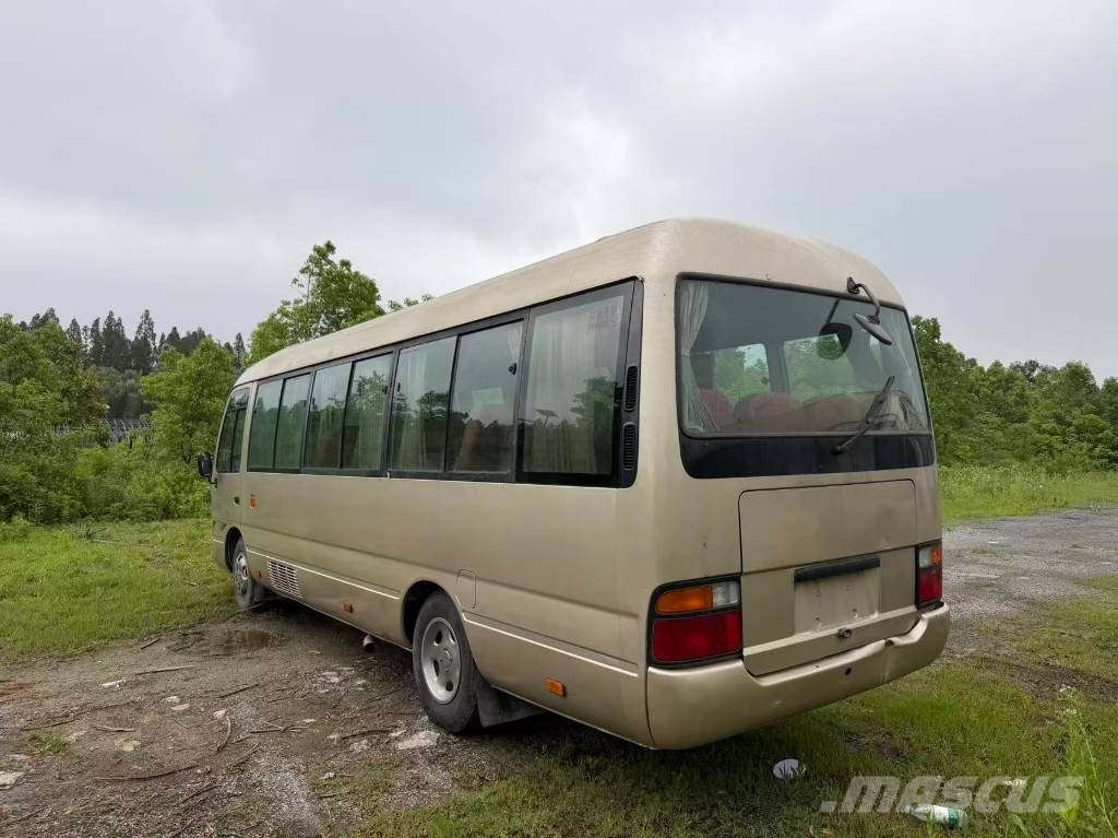 Toyota Coaster  15B Autobuses urbanos