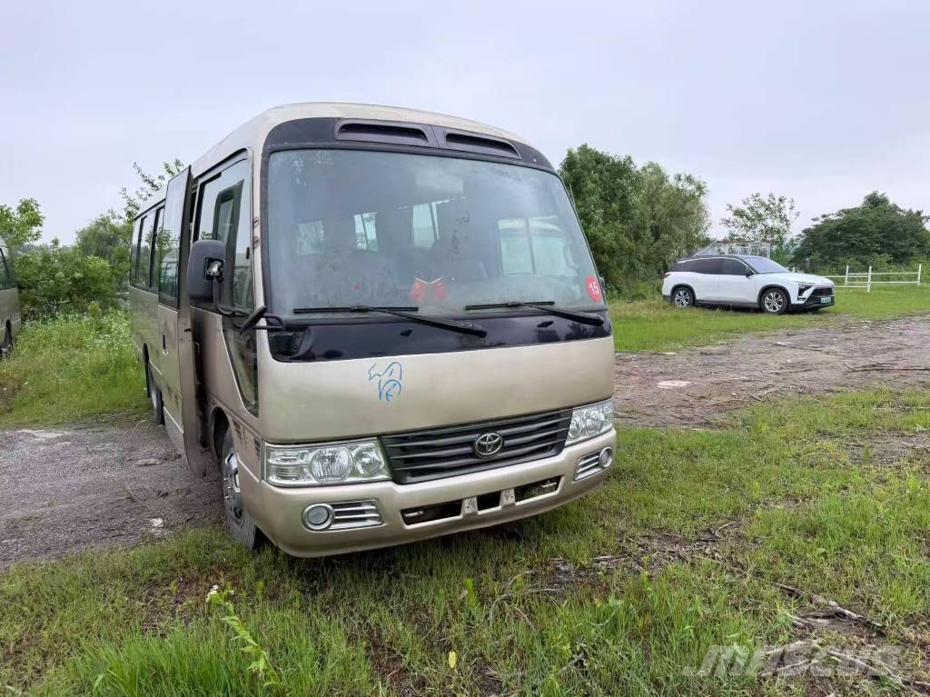Toyota Coaster  15B Autobuses urbanos