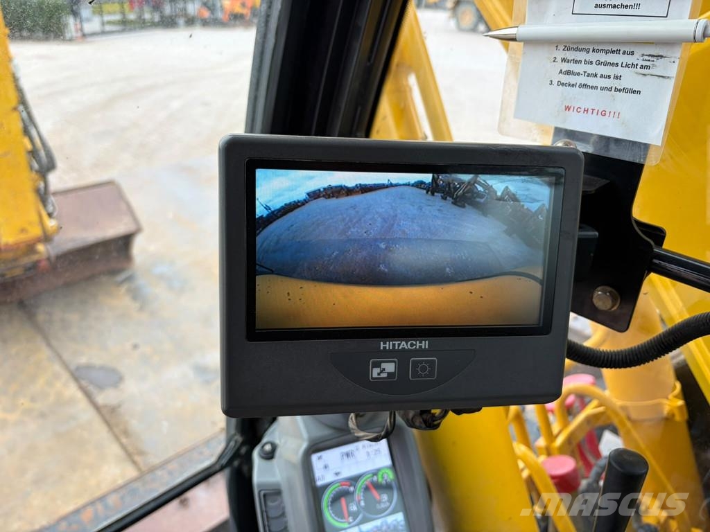 Hitachi ZX135US-6 حفارات زحافة