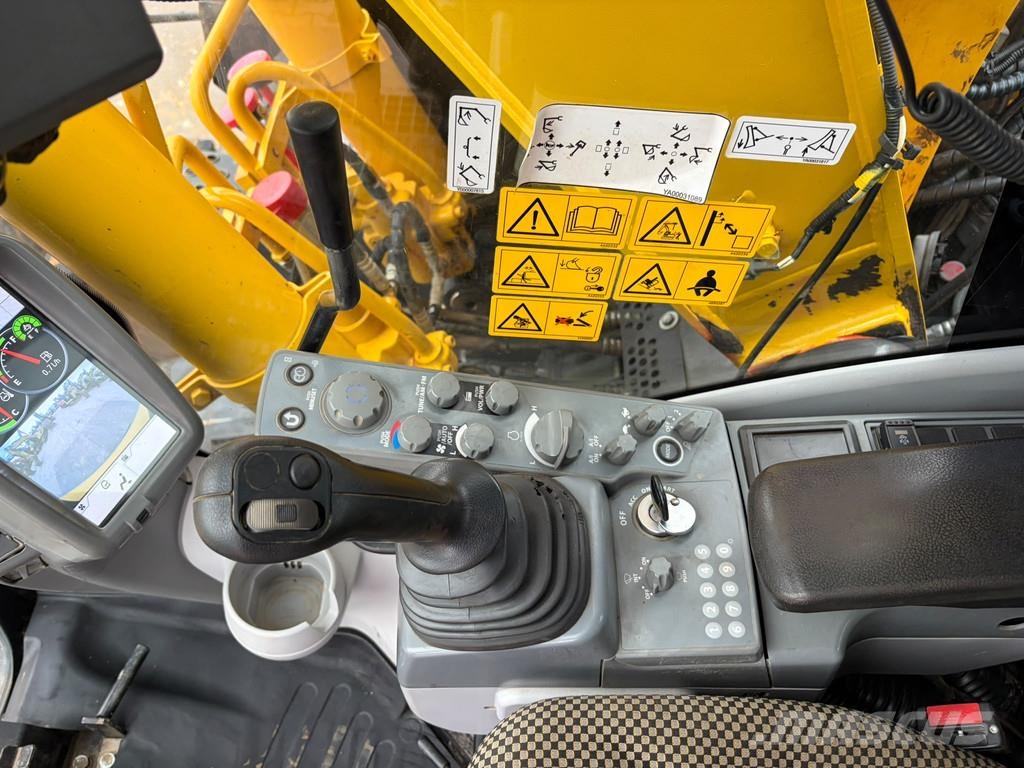 Hitachi ZX135US-6 Vikšriniai ekskavatoriai
