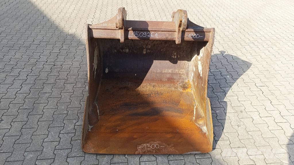  Tieflöffel passend für CW20/CW 30 1300 mm gebr Utovarne korpe