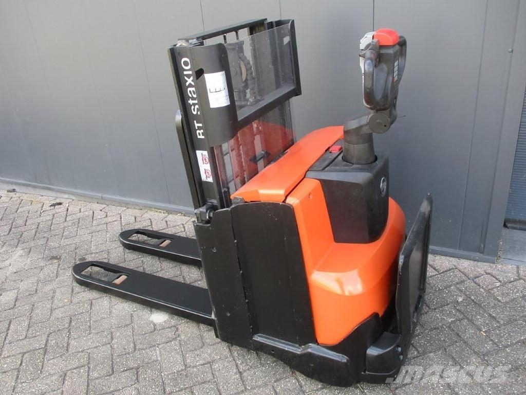 BT SWE200D رافعة منخفضة المستوى ذات منصة