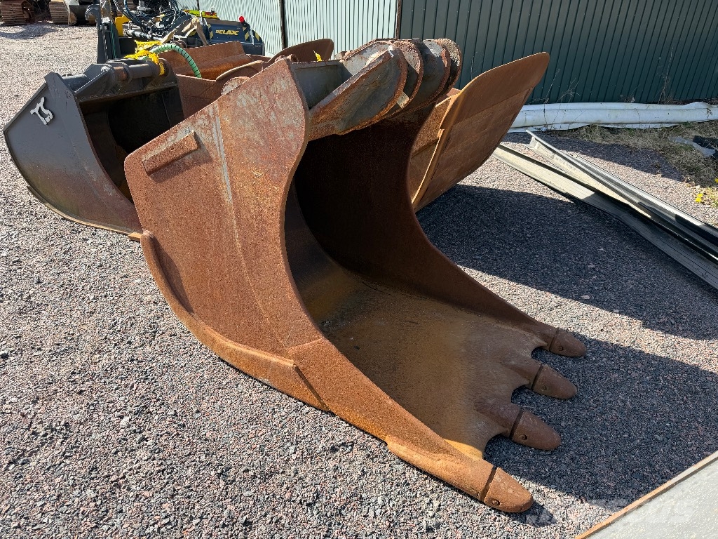 Terästyö T.Salminen Oy Gjerstad Kauha Buckets