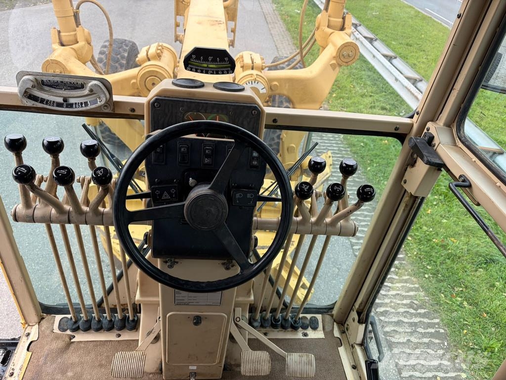 CAT 140H Grejdery