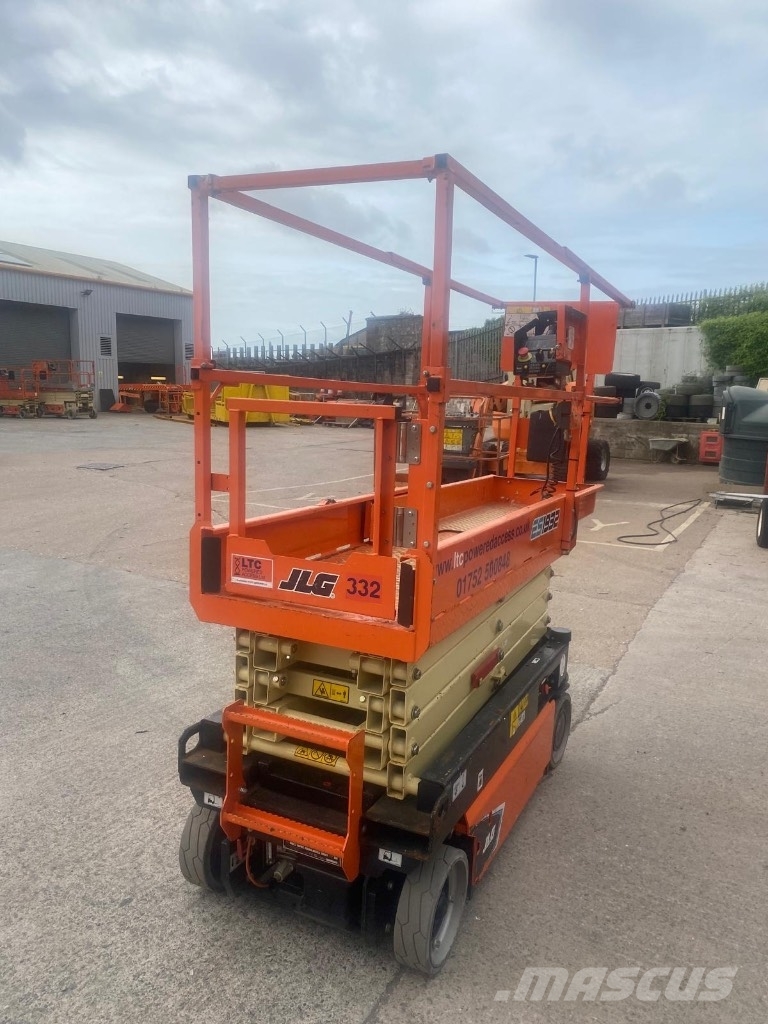 JLG ES 1932 剪叉式升降机
