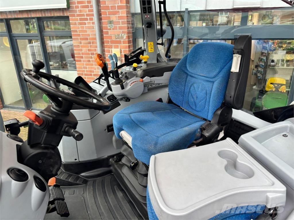New Holland T6090 Traktori