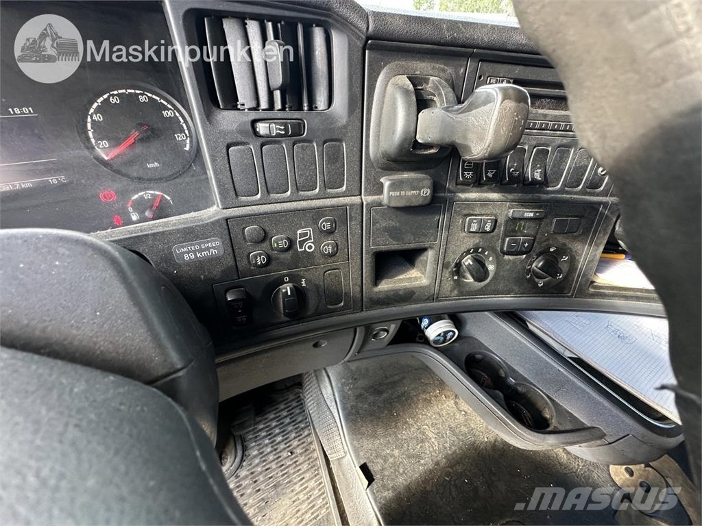 Scania R500LB6X2HSZ Грузовики-Фургоны
