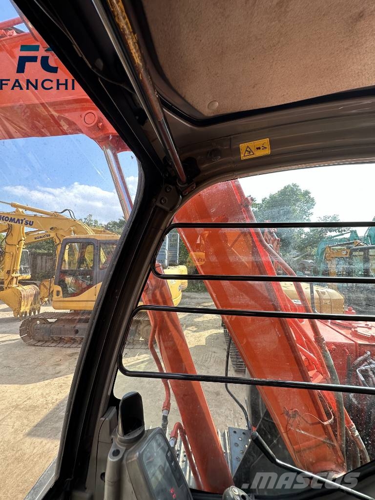 Hitachi ZX 70 LC Средни екскаватори 7т - 12т