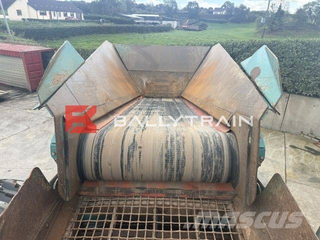 PowerScreen Warrior 1400X Scalping Screen 篩分機