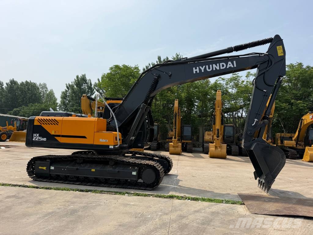 Hyundai HX 225 HD Pásová rýpadla