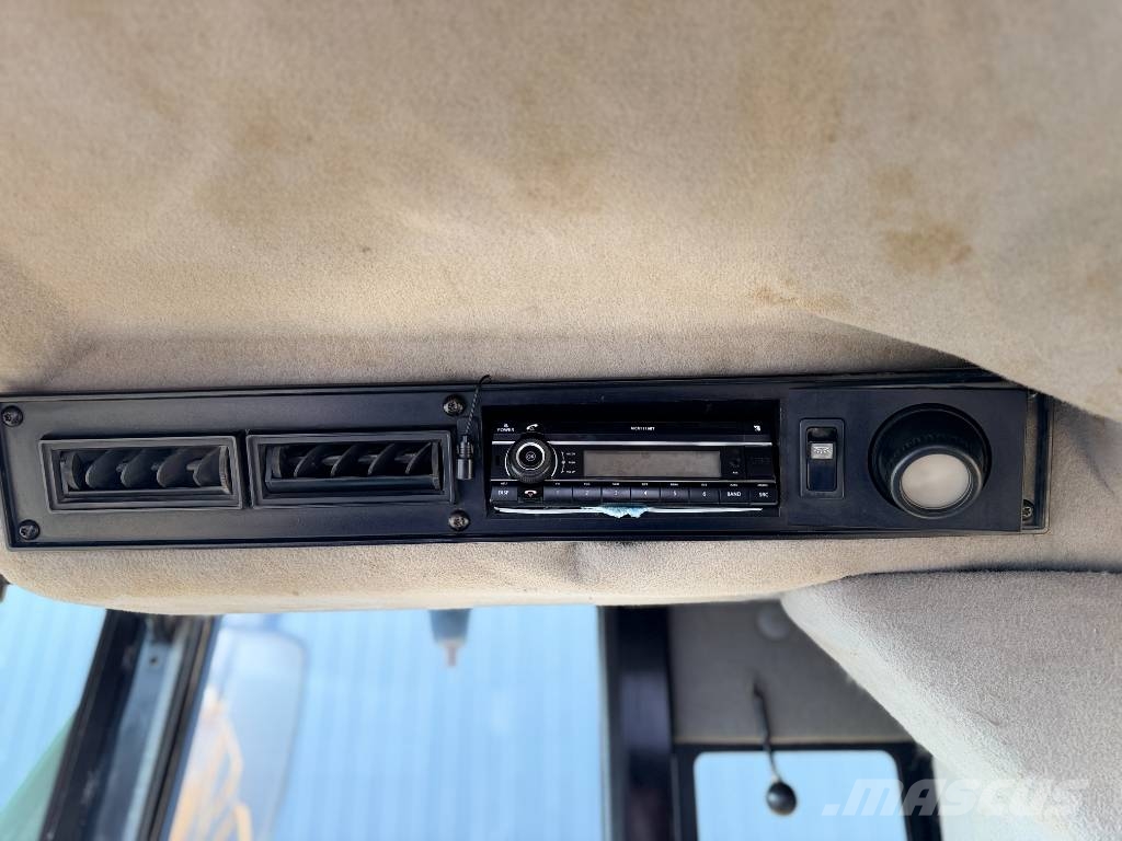 CAT 990H Pyöräkuormaajat