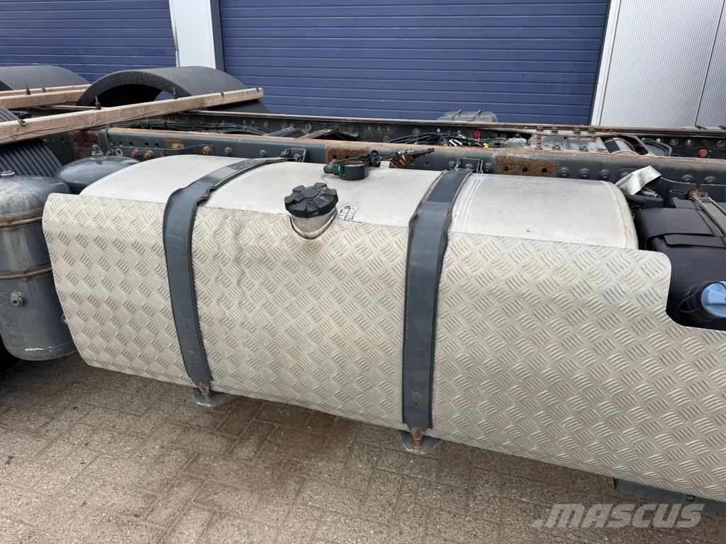 DAF XF 106.480 **6X4-GERMAN TRUCK-ZF INTARDER** Chassis met cabine