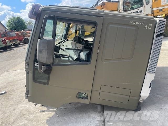 Iveco Eurotrakker Kabine Fahrerhaus Kabiny a interiér