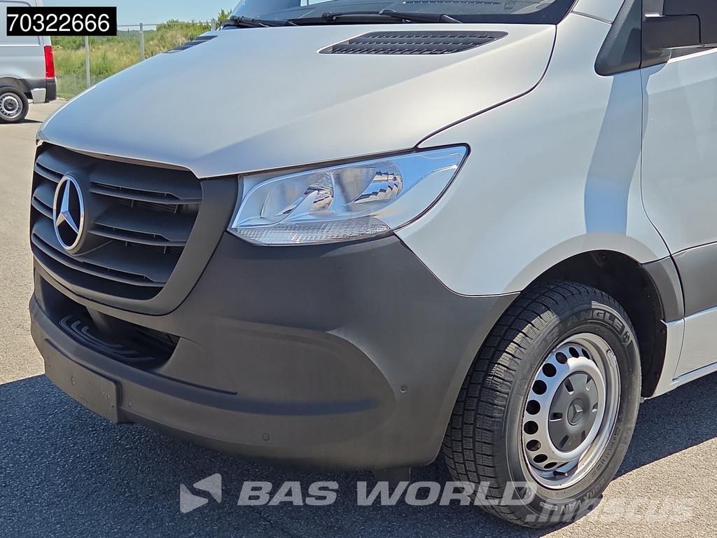 Mercedes-Benz Sprinter 215 CDI Automatik 150PS L2H2 Klima Kamera Panel vans