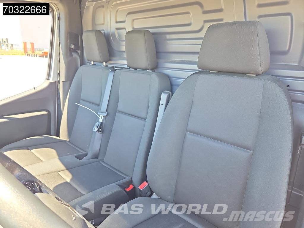 Mercedes-Benz Sprinter 215 CDI Automatik 150PS L2H2 Klima Kamera Furgonetas cerradas