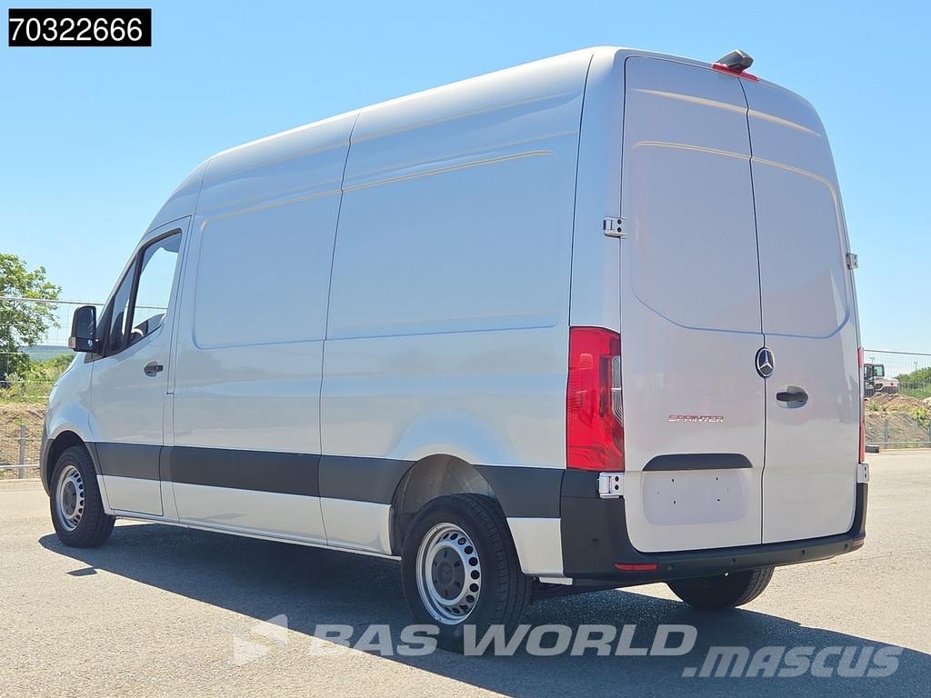 Mercedes-Benz Sprinter 215 CDI Automatik 150PS L2H2 Klima Kamera Furgonetas cerradas