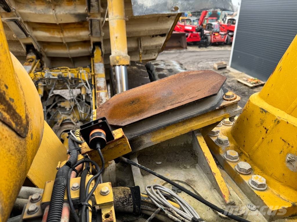 Komatsu HD785-3 - Backup Camera / Airco Atliekų išvežimo technika